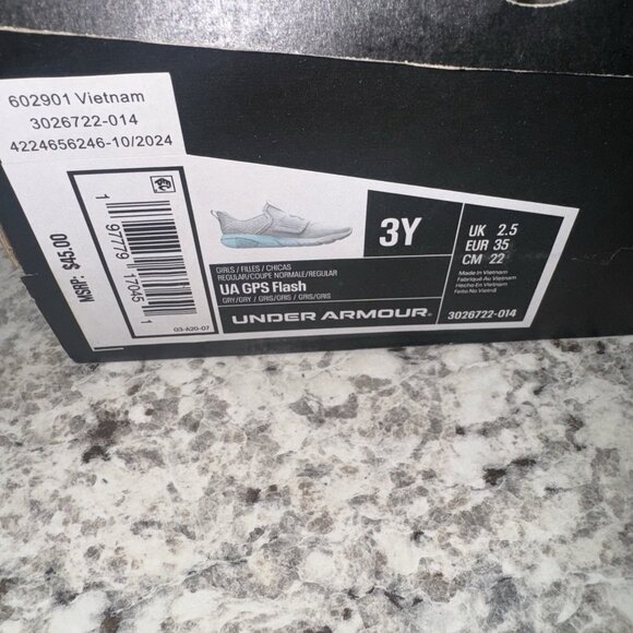 Under Armour Girls 3Y Gray Blue Flash No Tie Sneakers Athletic NEW - Picture 3 of 3